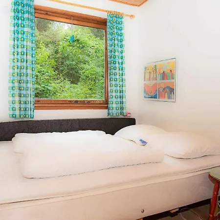 Two-bedroom Holiday In 11