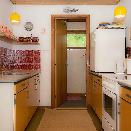 Two-bedroom Holiday In 11